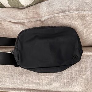 Lululemon Fanny pack